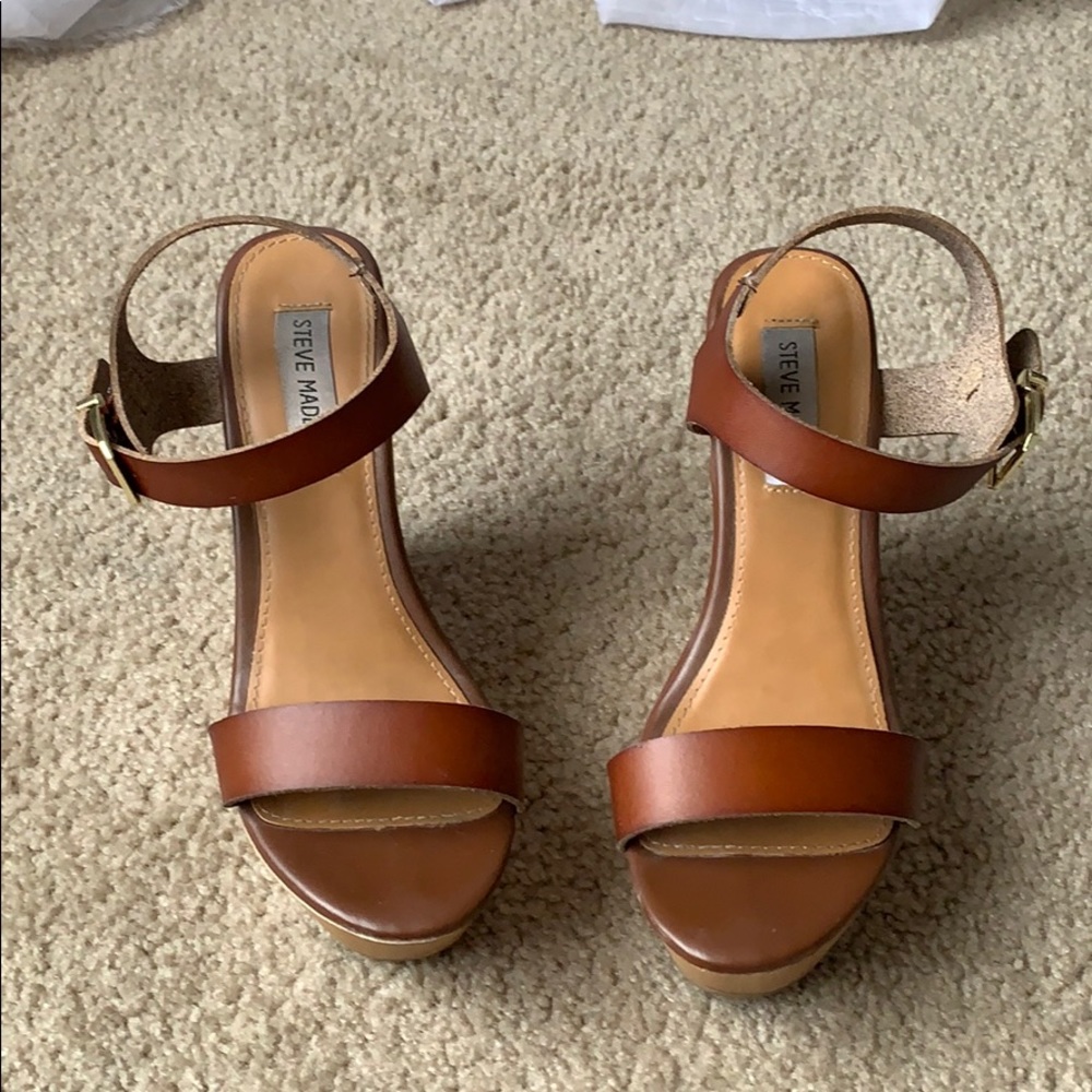 SALE🚨Steve Madden Wedges
